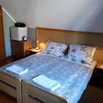 Villa- Jas